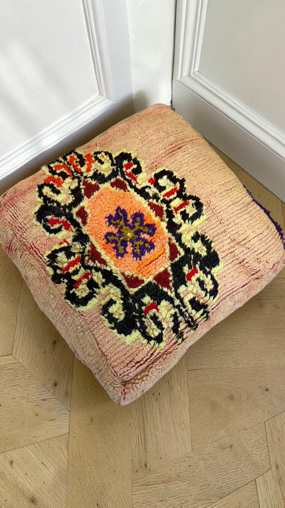 Pouf berbère vintage en laine naturelle – Fait main - 004