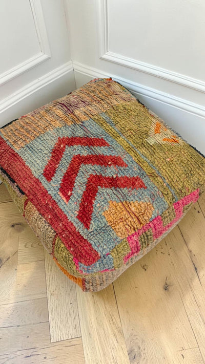 Pouf berbère vintage en laine naturelle – Fait main - 038
