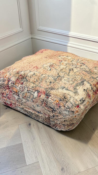 Pouf berbère vintage en laine naturelle – Fait main - 039