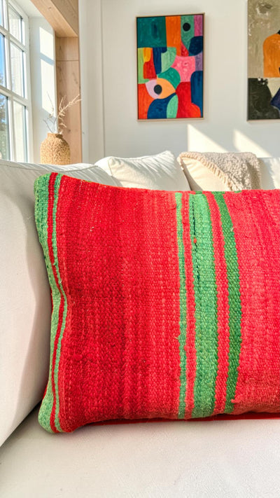 Coussin berbère vintage en laine naturelle 003
