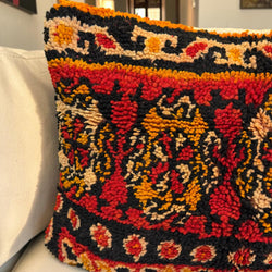 Coussin berbère vintage en laine naturelle 013