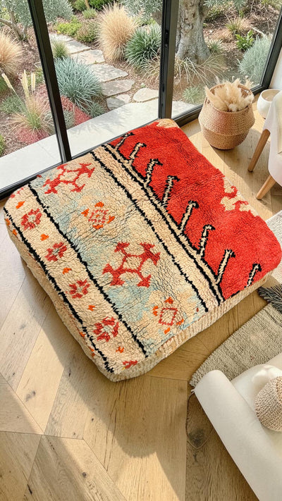 Pouf berbère vintage en laine naturelle – Fait main - 042
