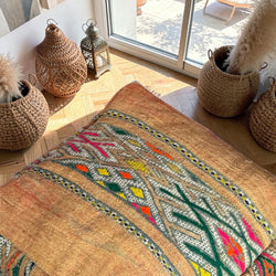 Pouf berbère vintage en laine naturelle – Fait main - 043