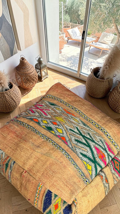 Pouf berbère vintage en laine naturelle – Fait main - 043