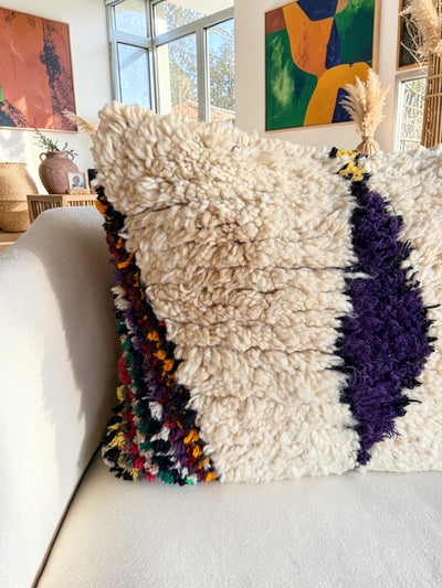 Vintage Berber cushion in natural wool 005