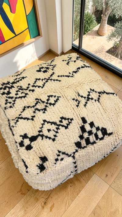 Pouf berbère vintage en laine naturelle – Fait main - 015
