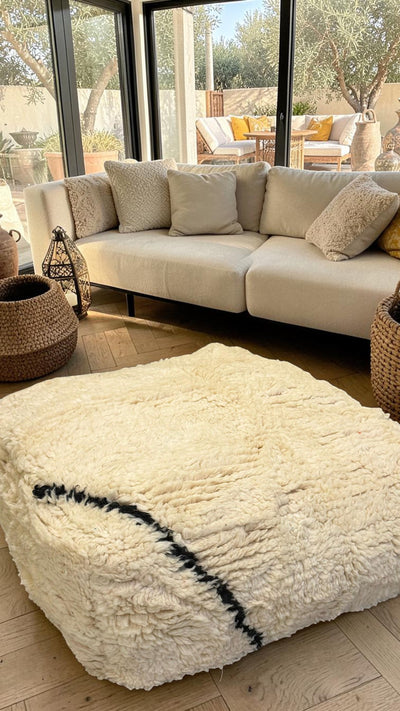 Pouf berbère vintage en laine naturelle – Fait main - 017