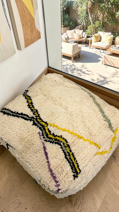 Pouf berbère vintage en laine naturelle – Fait main - 051