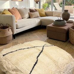 Pouf berbère vintage en laine naturelle – Fait main - 052